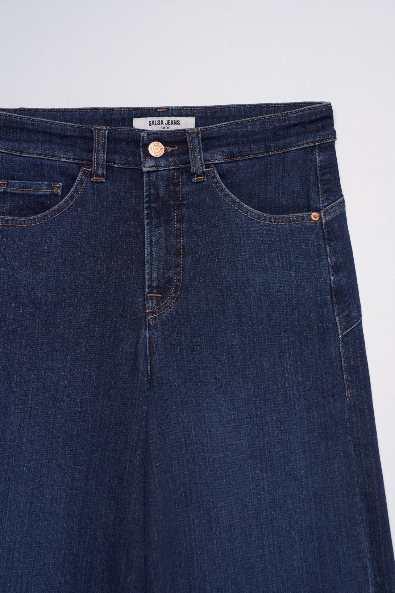 FAITH PUSH IN WIDE PERFECT SHAPE JEANS