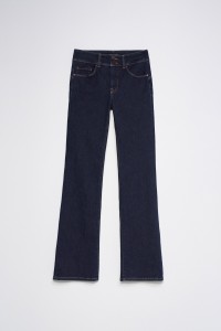 SECRET PUSH IN BOOTCUT JEANS