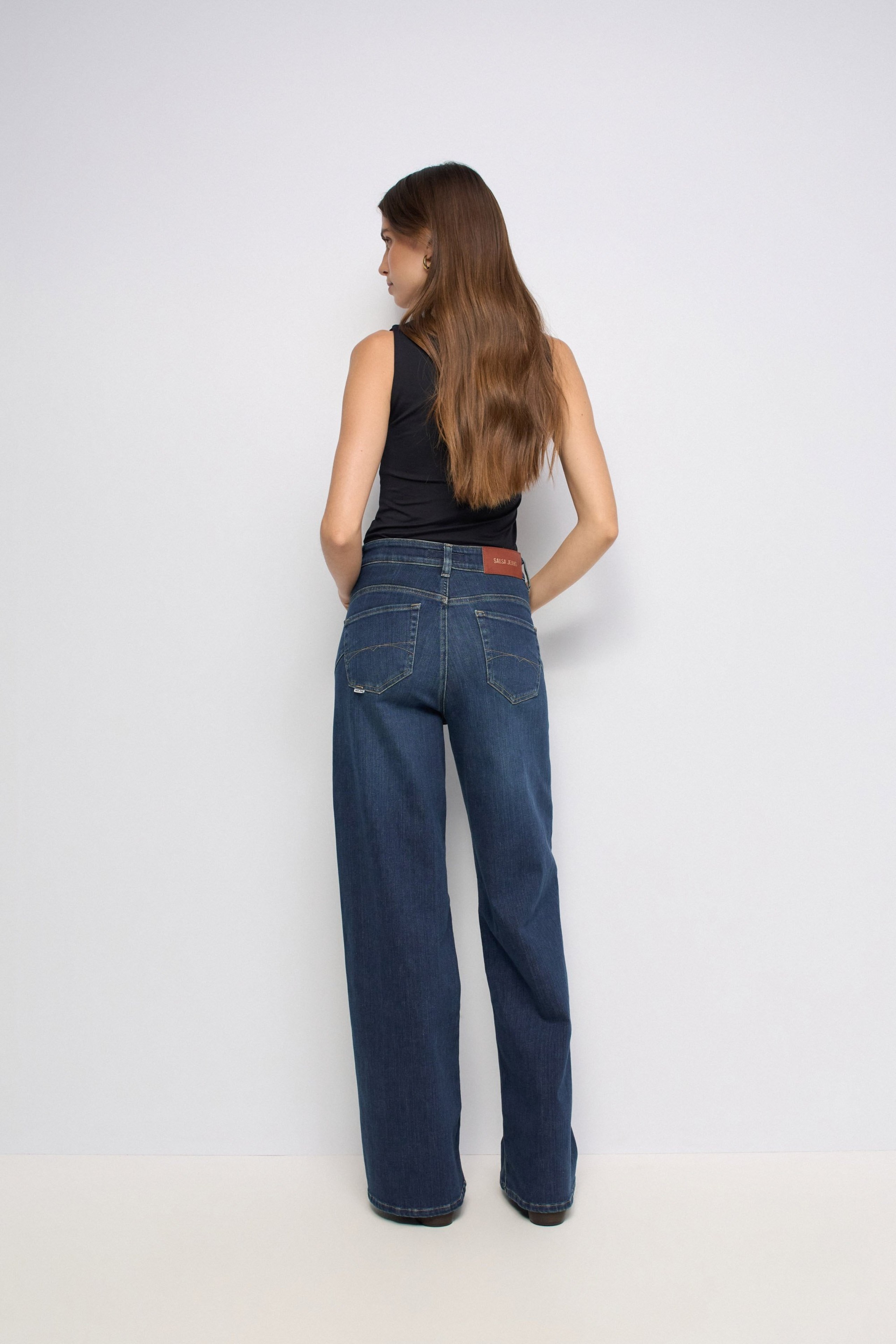 FAITH PUSH IN WIDE PERFECT SHAPE JEANS
