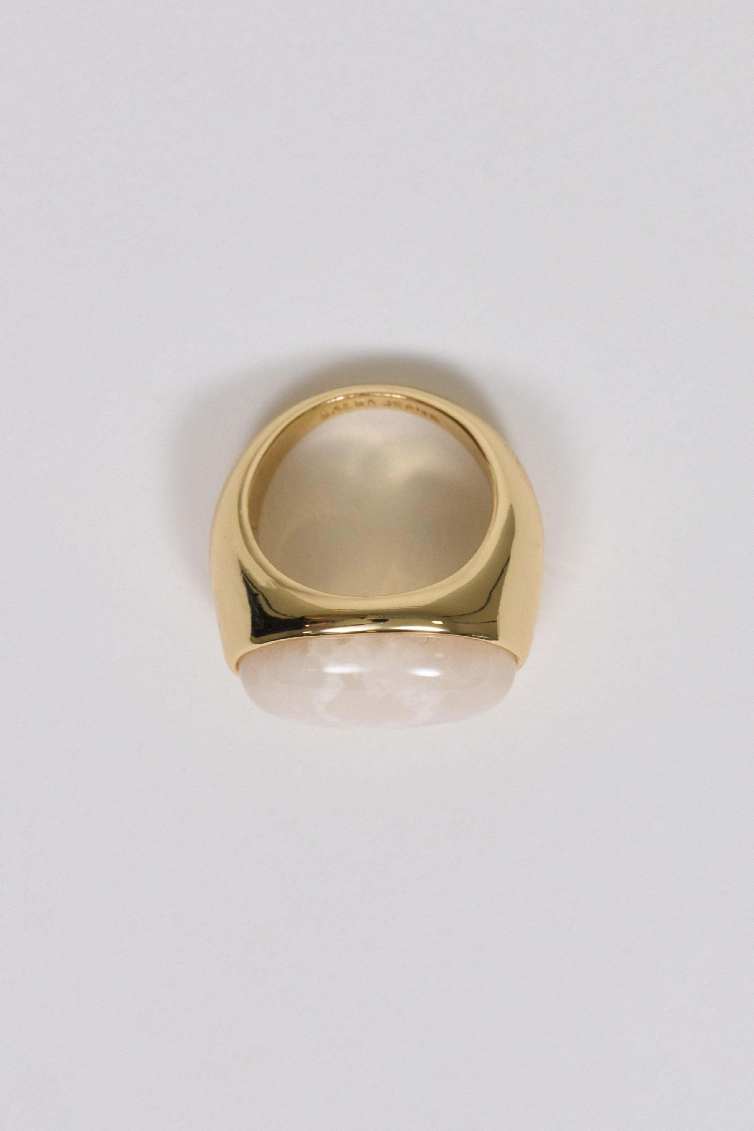 GOUDKLEURIGE RING MET STEEN