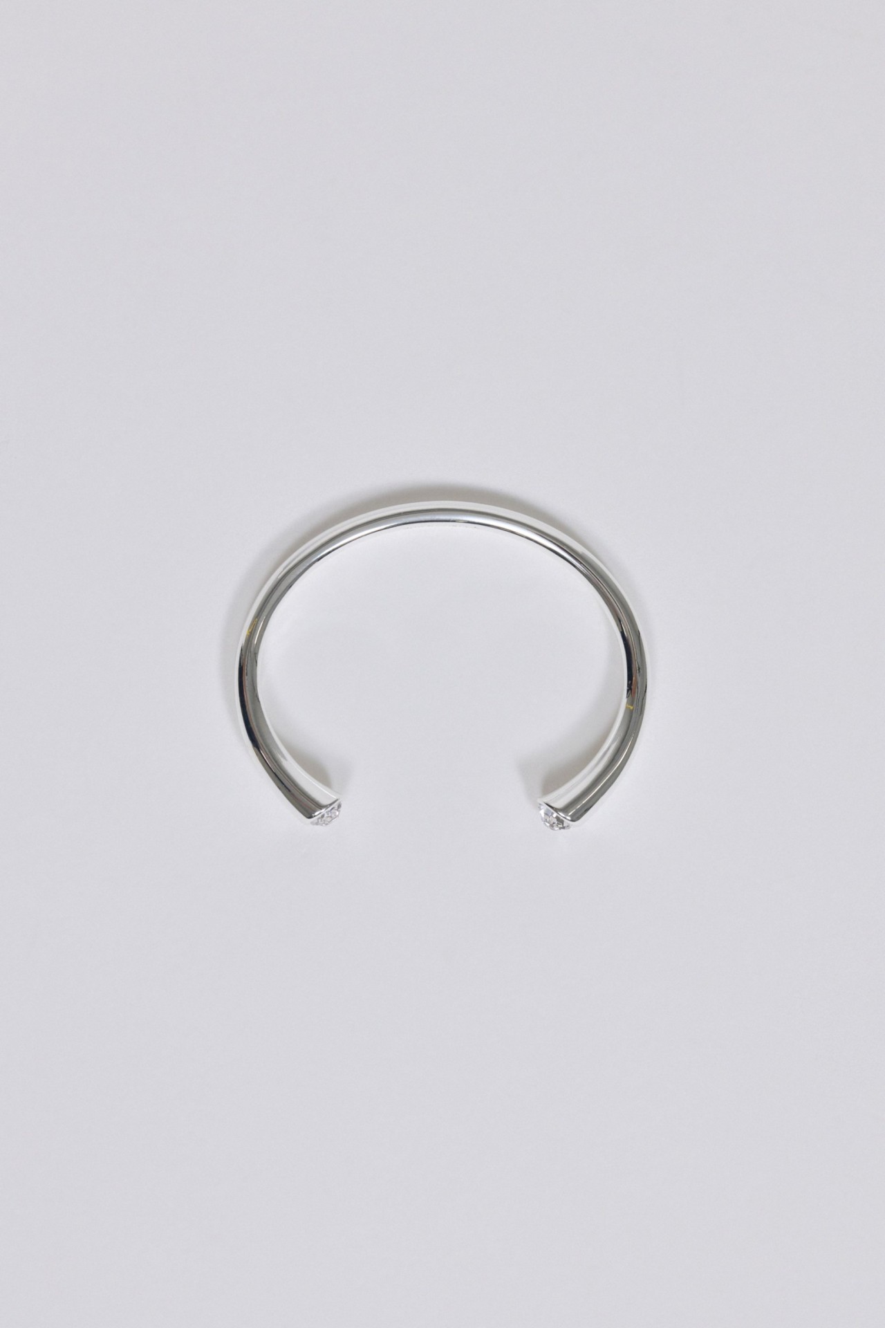 ADJUSTABLE BRACELET WITH SHINY DETAIL