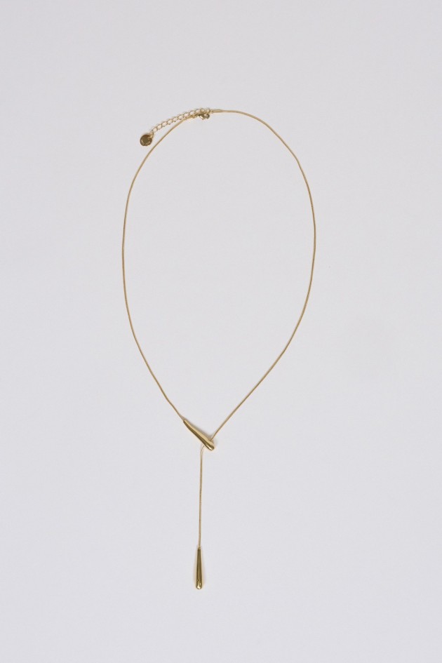 COLLAR DORADO CON COLGANTE