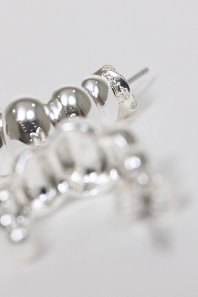 EMBOSSED HOOP EARRINGS