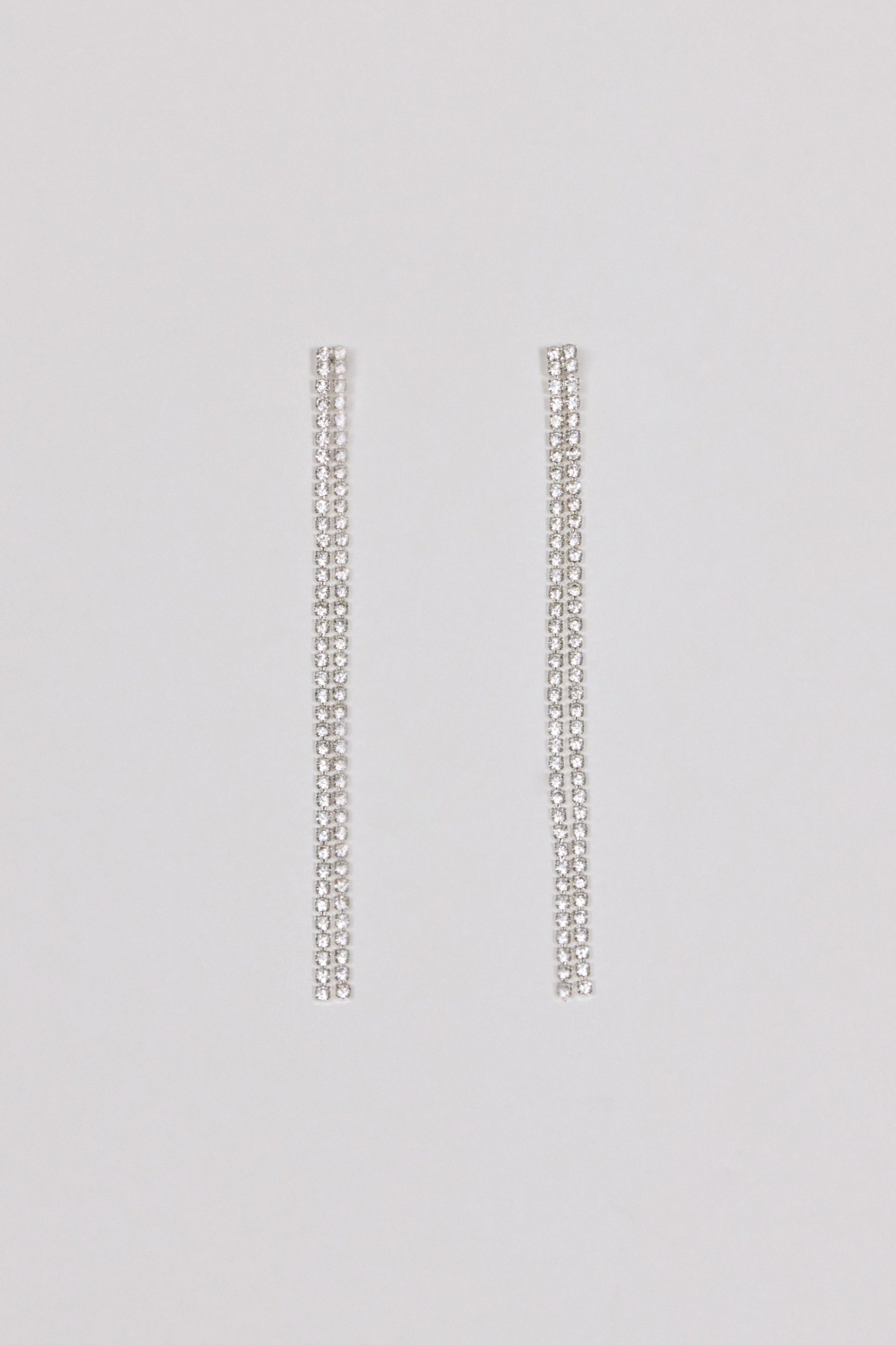 LONG EARRINGS WITH SPARKLING DETAILS