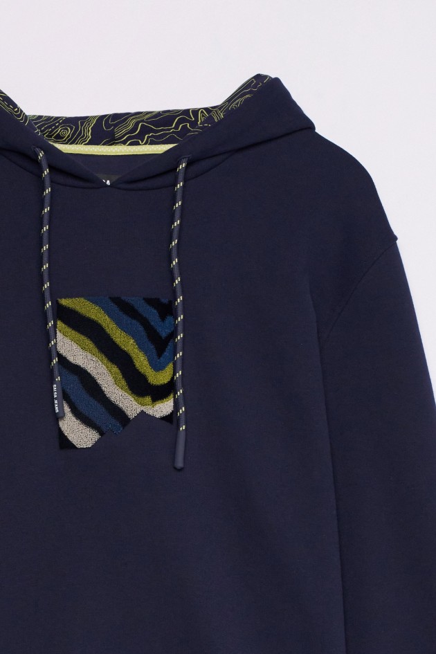 SUDADERA ESTAMPADA CON CAPUCHA