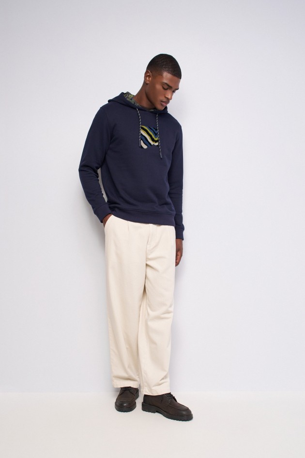 SUDADERA ESTAMPADA CON CAPUCHA