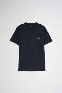CAMISETA CON BRANDING