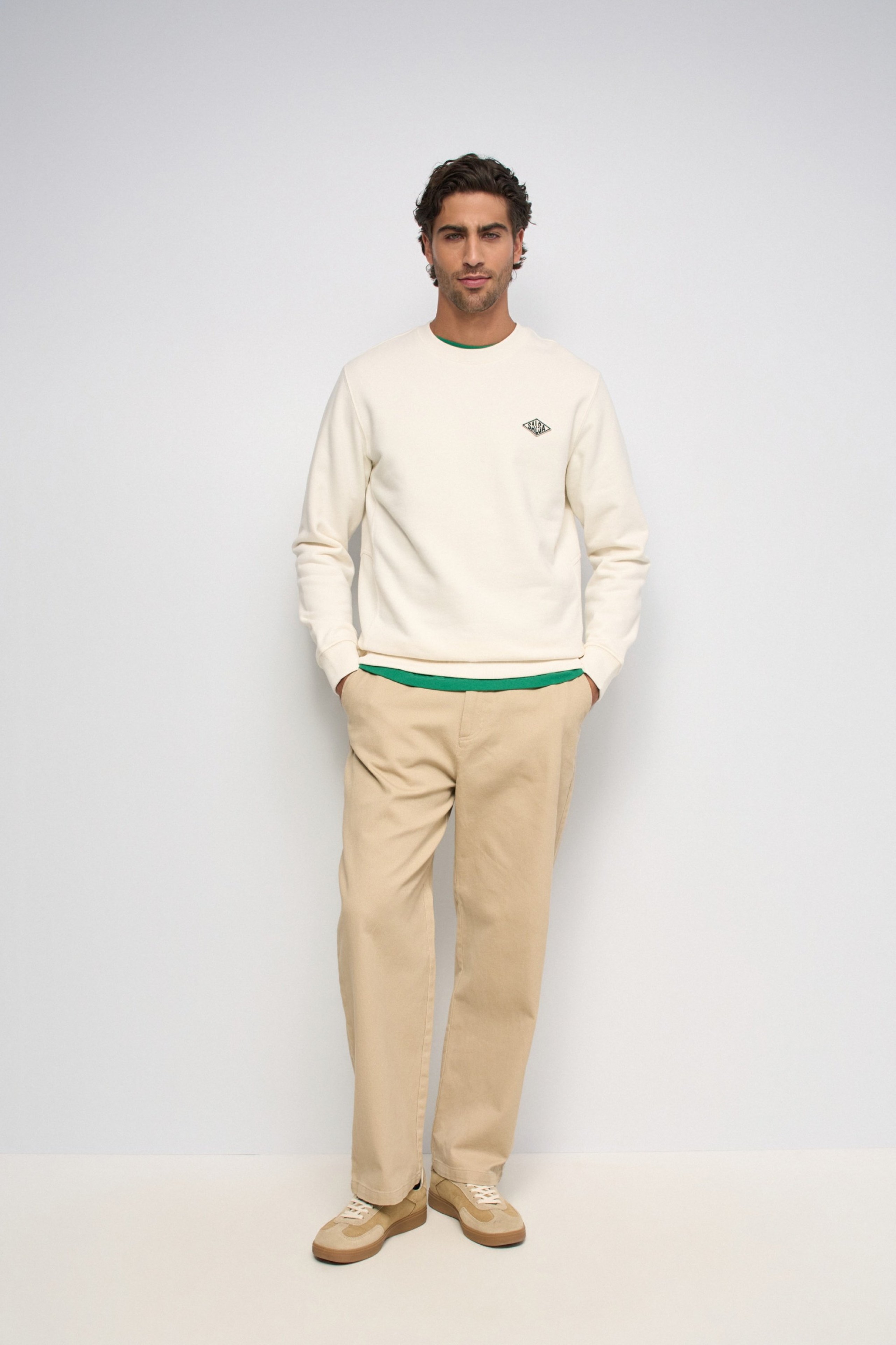 BRANDED SWEATSHIRT