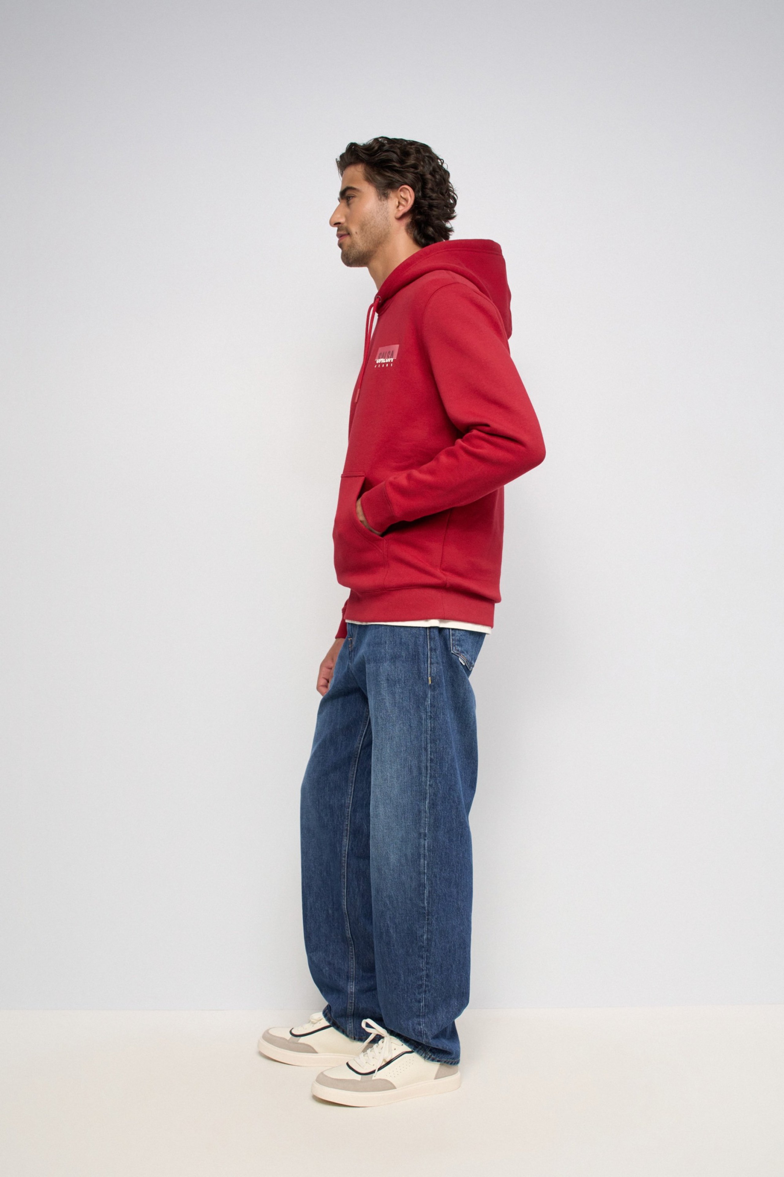 SUDADERA CON CAPUCHA