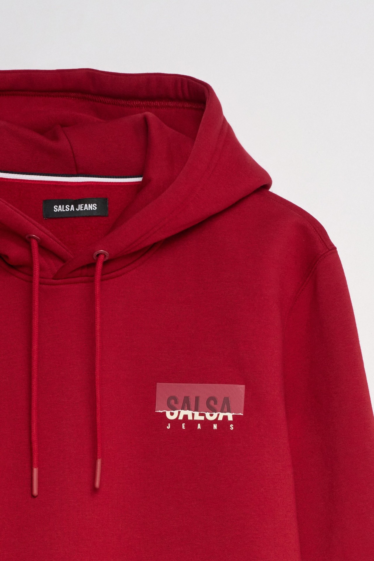 HOODED SWEATSHIRT