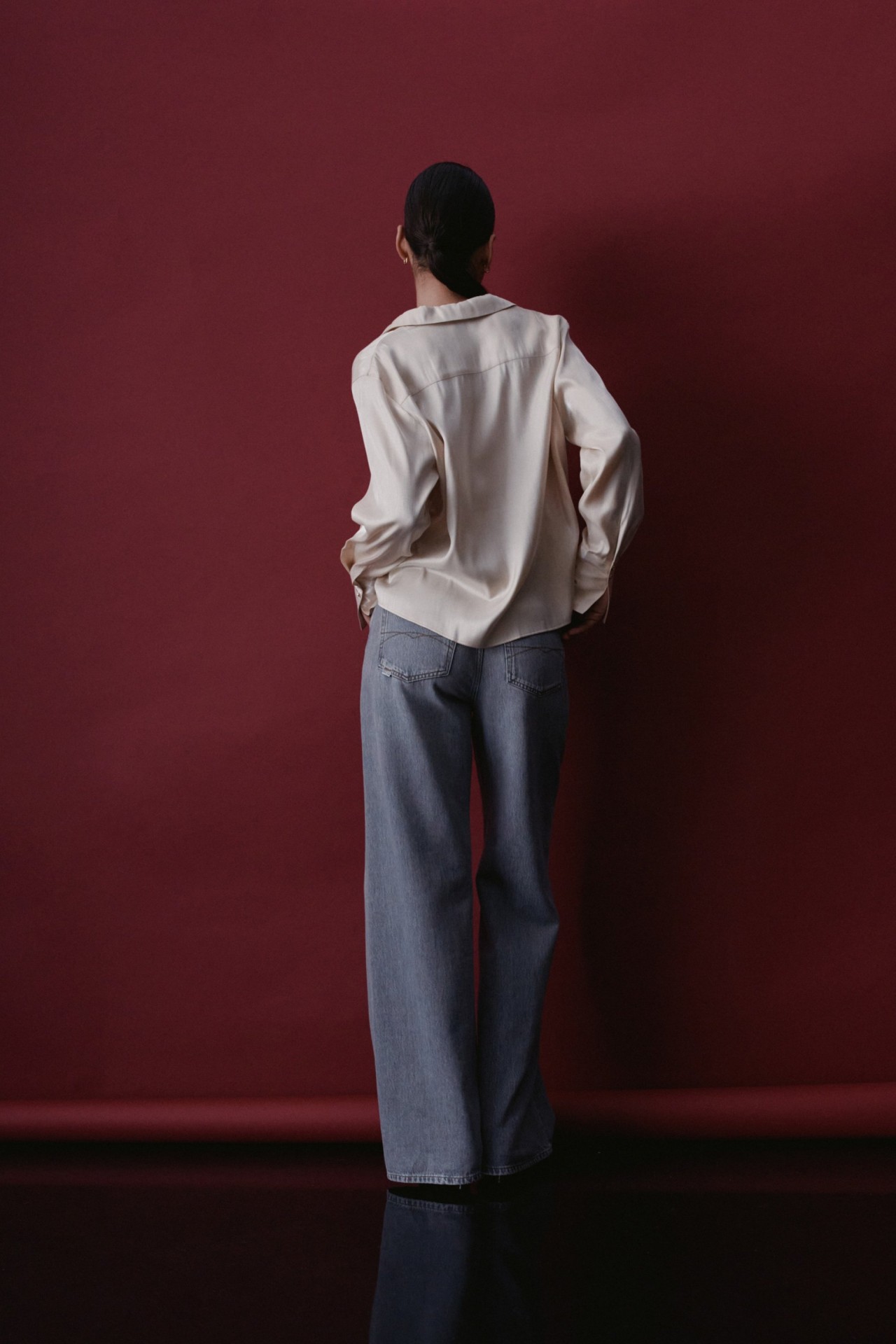 BLUSA SATINADA CON BRILLO