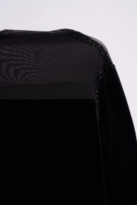 FLUWELEN TOP MET TRANSPARANTE DETAILS