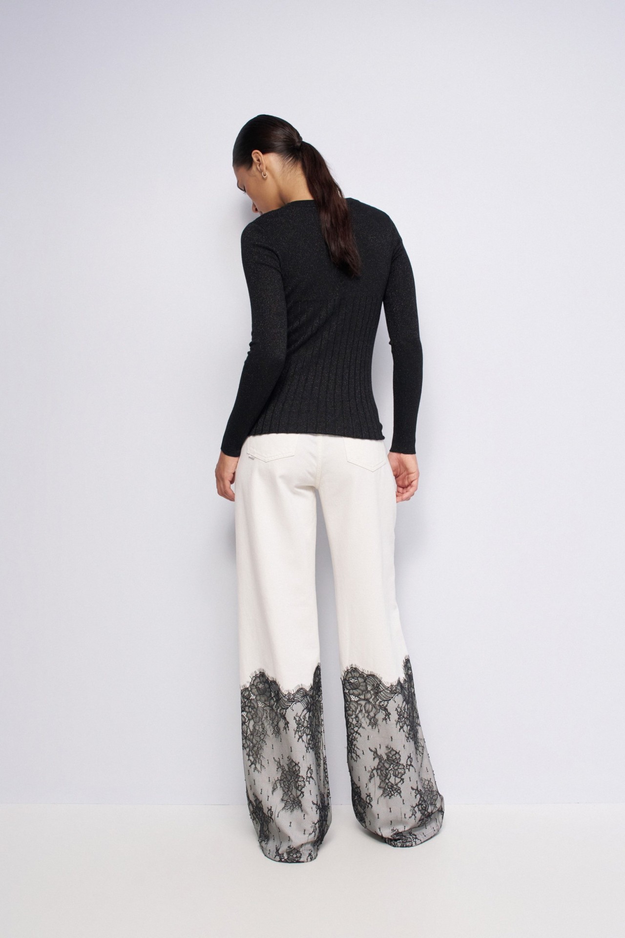 FEINSTRICKPULLOVER MIT LUREX