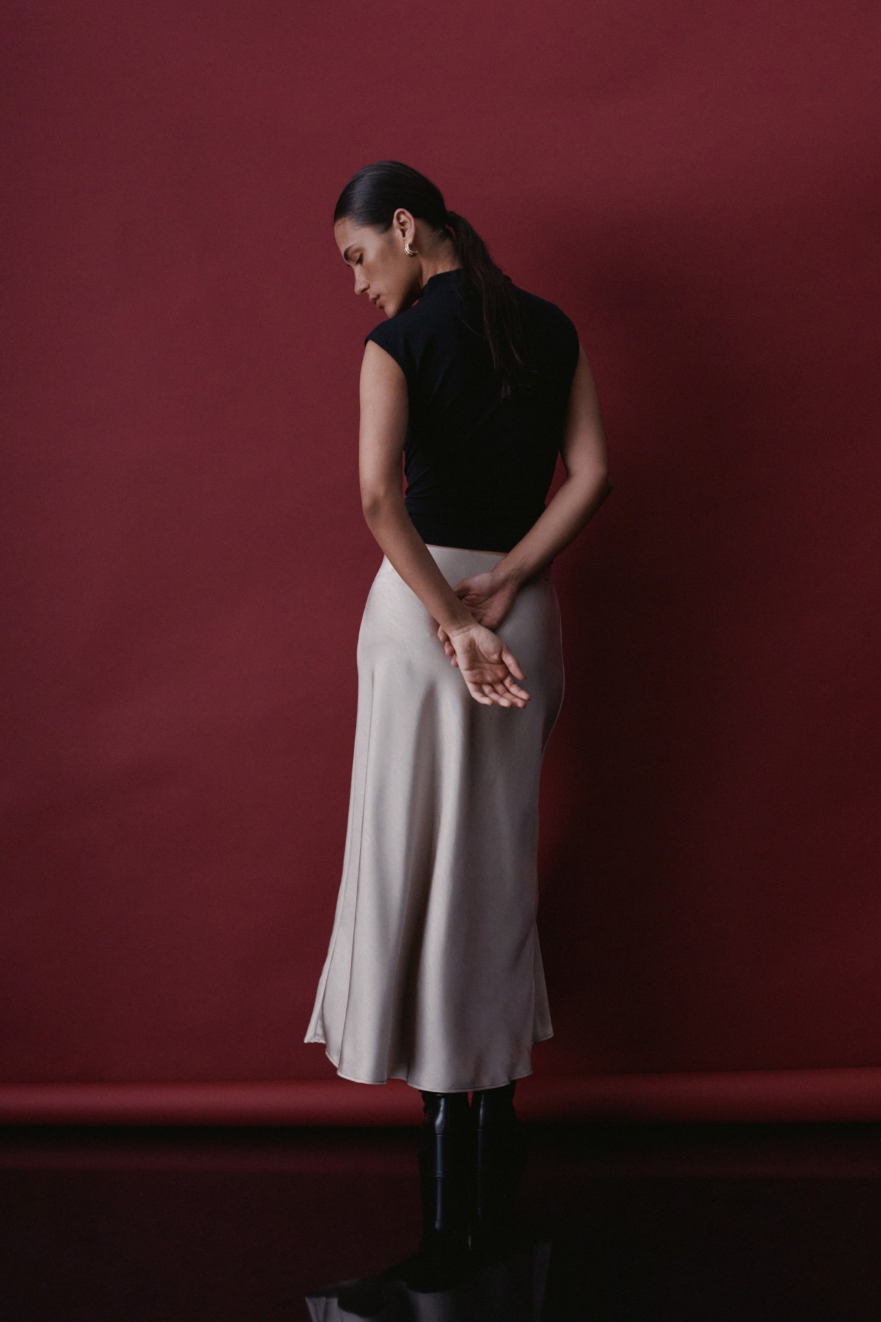 FALDA MIDI SATINADA