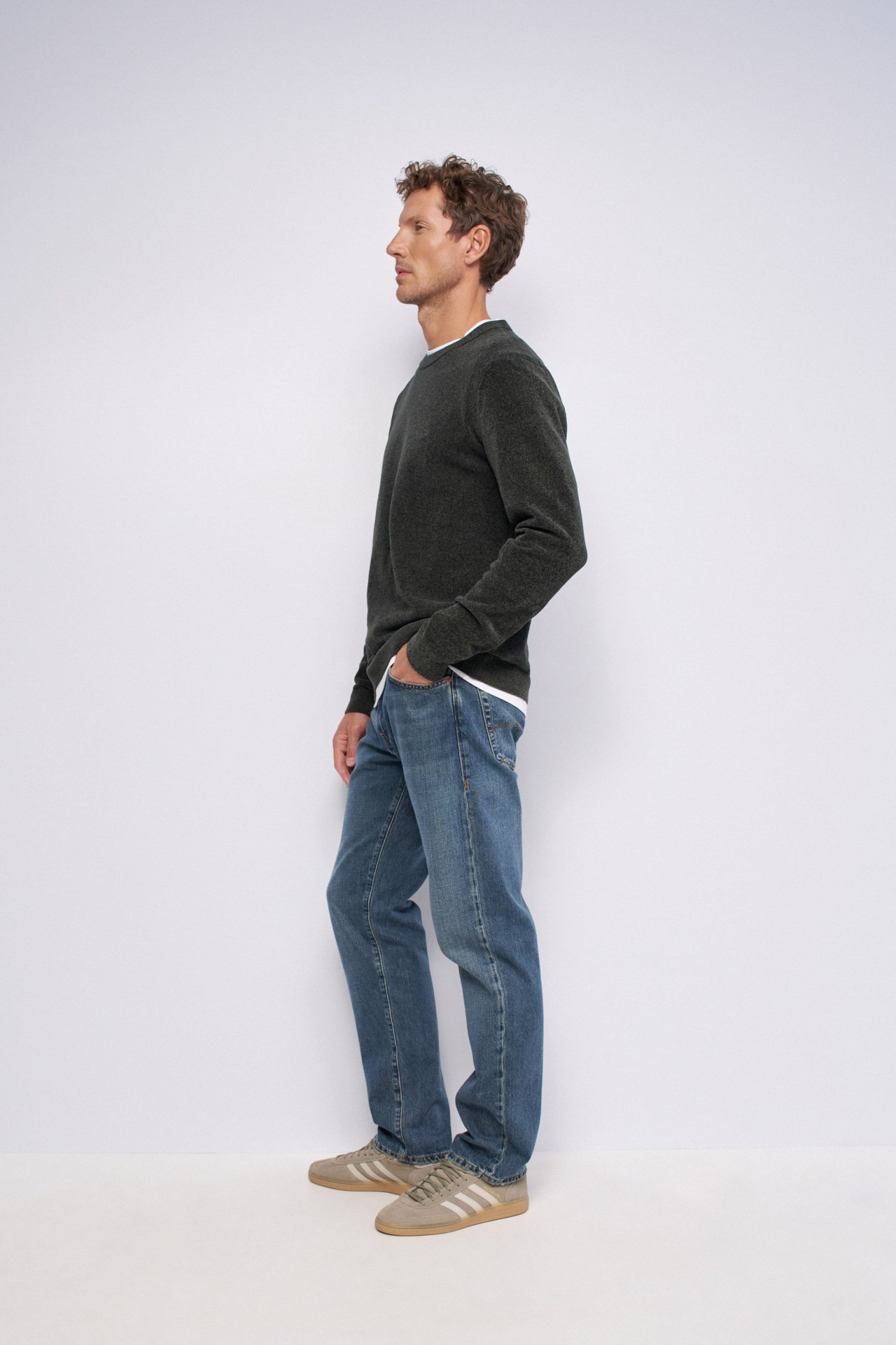 VELVET-EFFECT JUMPER
