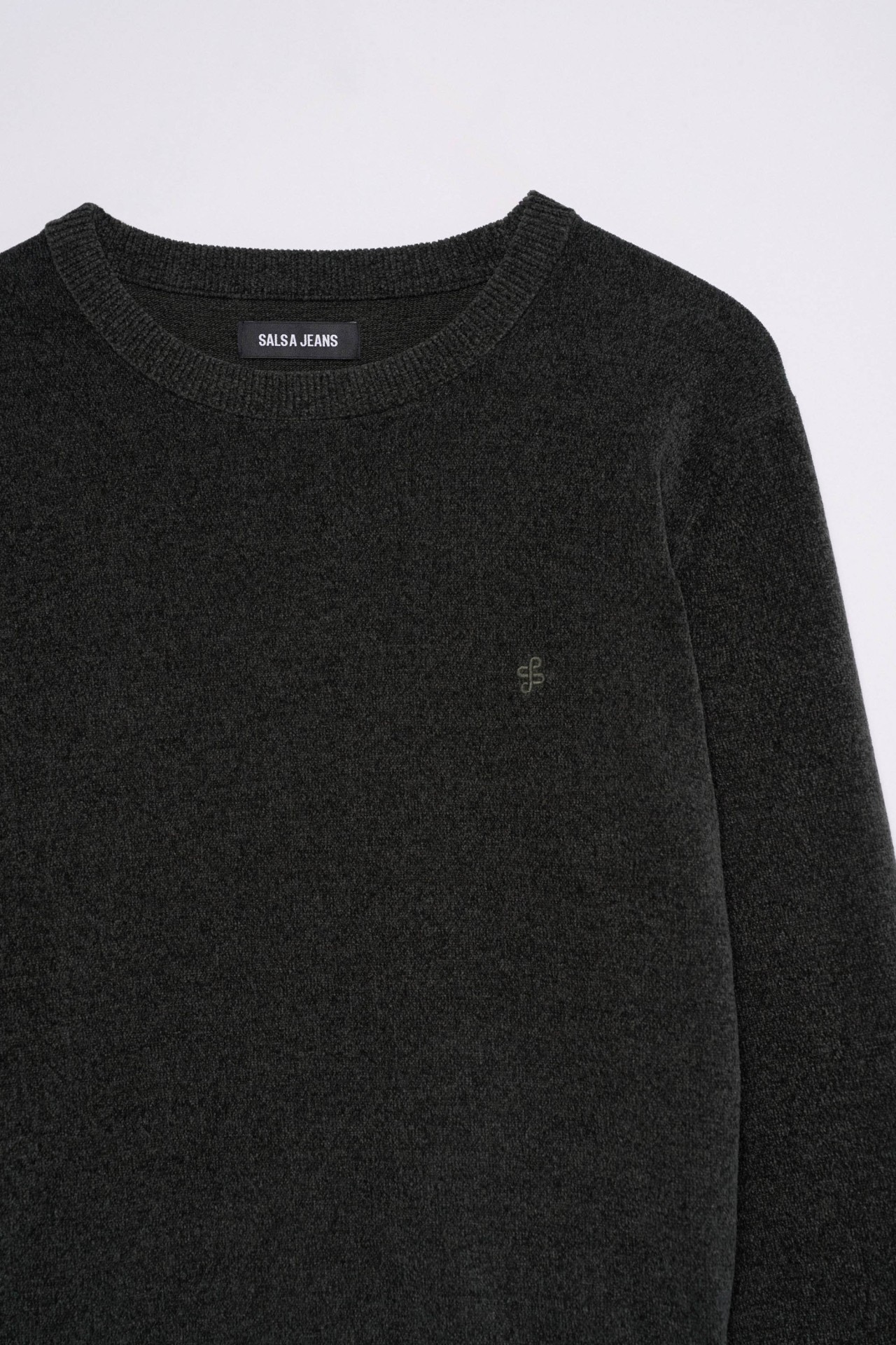 VELVET-EFFECT JUMPER