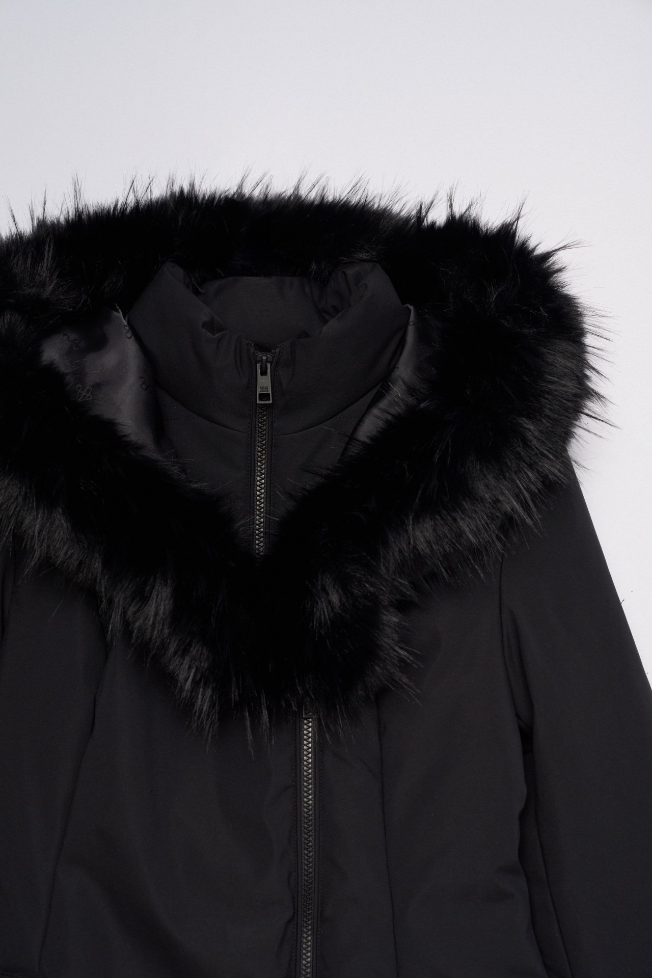 WATTIERTE JACKE MIT FELLIMITAT