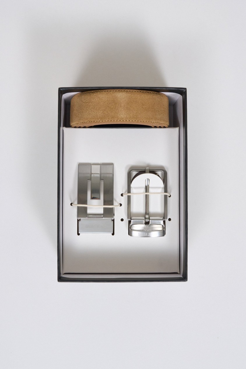 BELT AND TWO BUCKLES GIFT SET