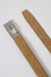 BELT AND TWO BUCKLES GIFT SET