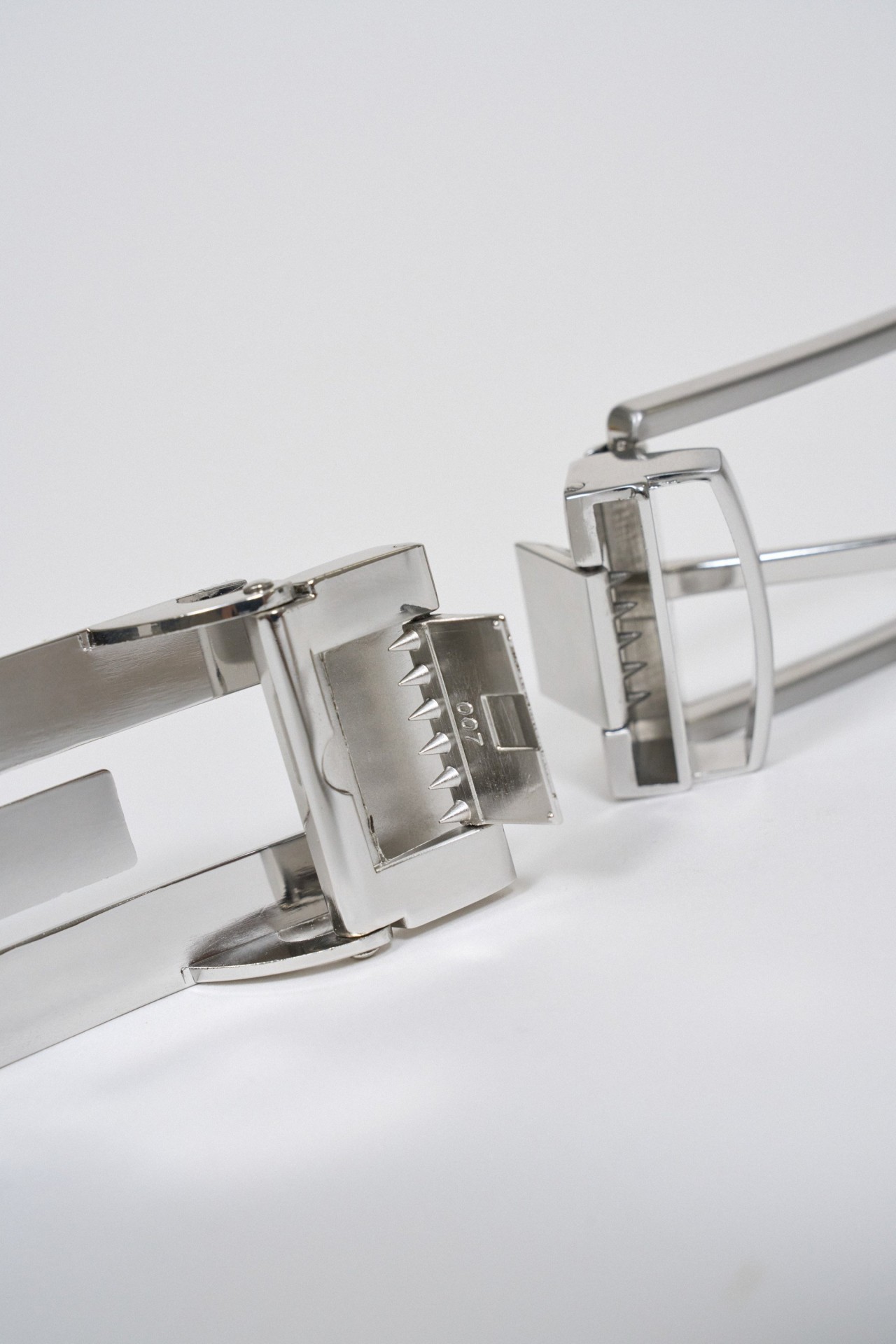 BELT AND TWO BUCKLES GIFT SET