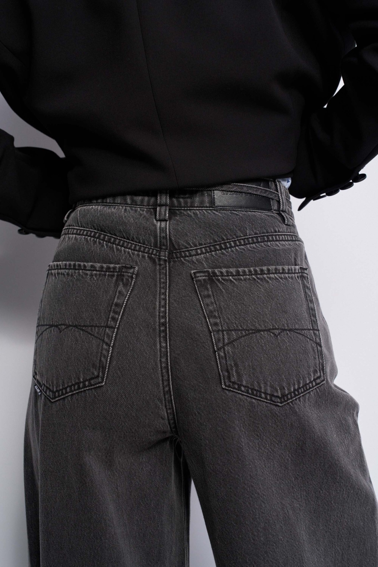 SUPER WIDE LEG JEANS