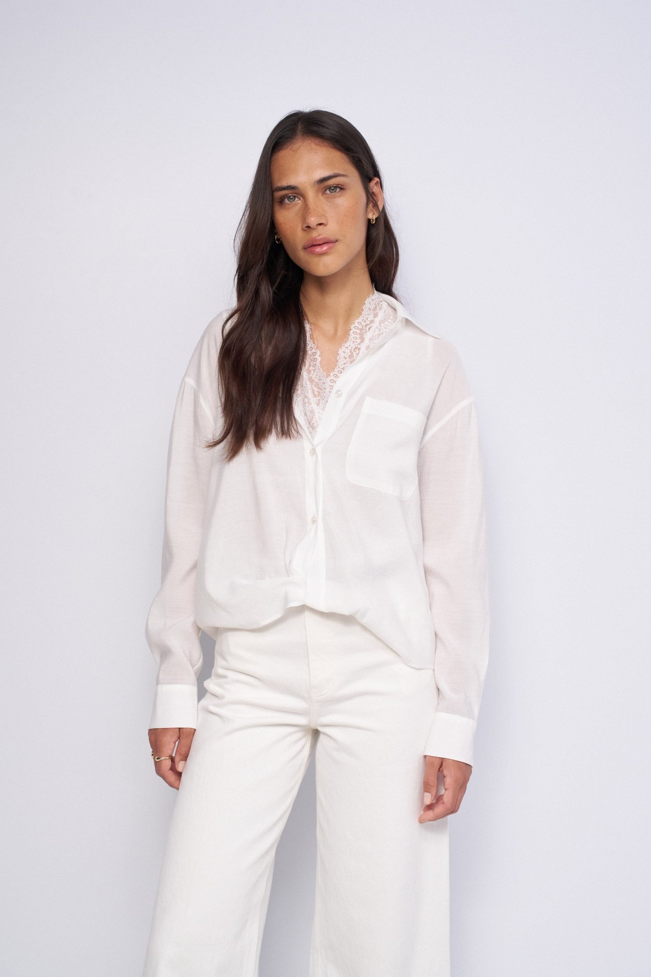 LACE BLOUSE