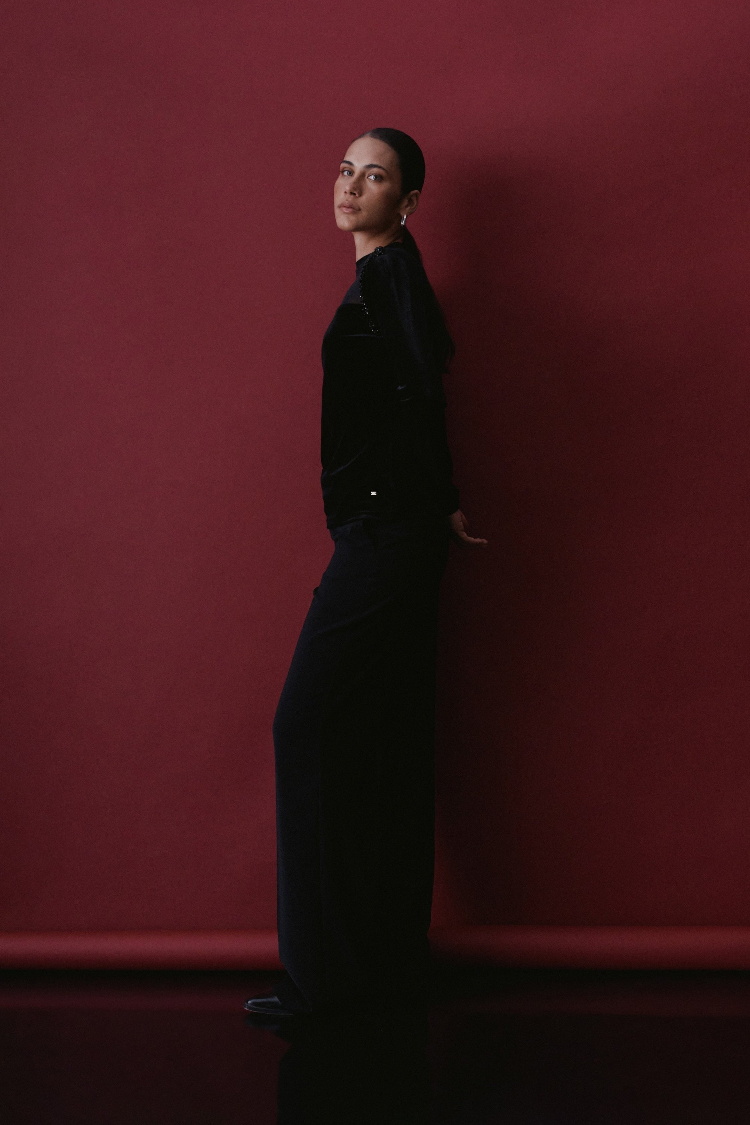 SAMT-TOP MIT TRANSPARENTEN DETAILS