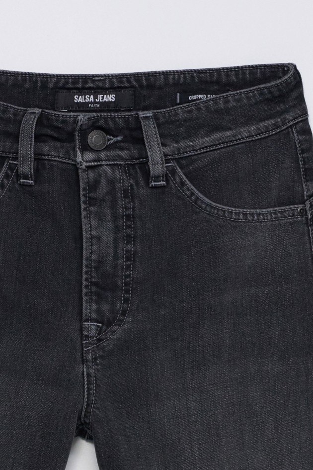 FAITH PUSH IN CROPPED SLIM JEANS