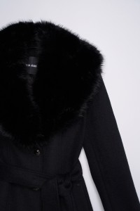 KURZER GRACE WOLLMANTEL MIT FELL