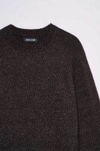STRICKPULLOVER MIT MELANGE-EFFEKT STRICKPULLOVER MIT MELANGE-EFFEKT