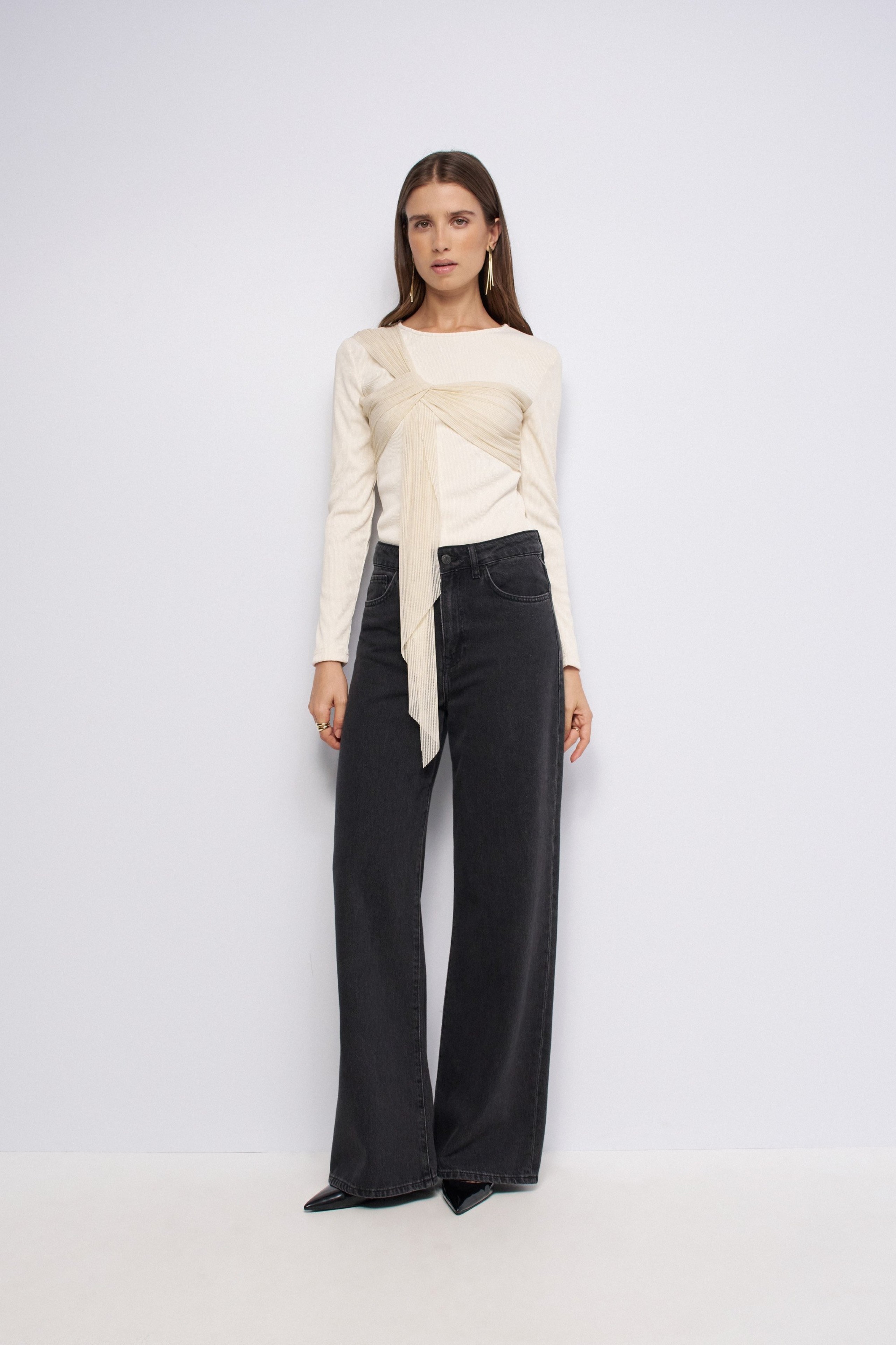 JUMPER WITH FRONT TIE