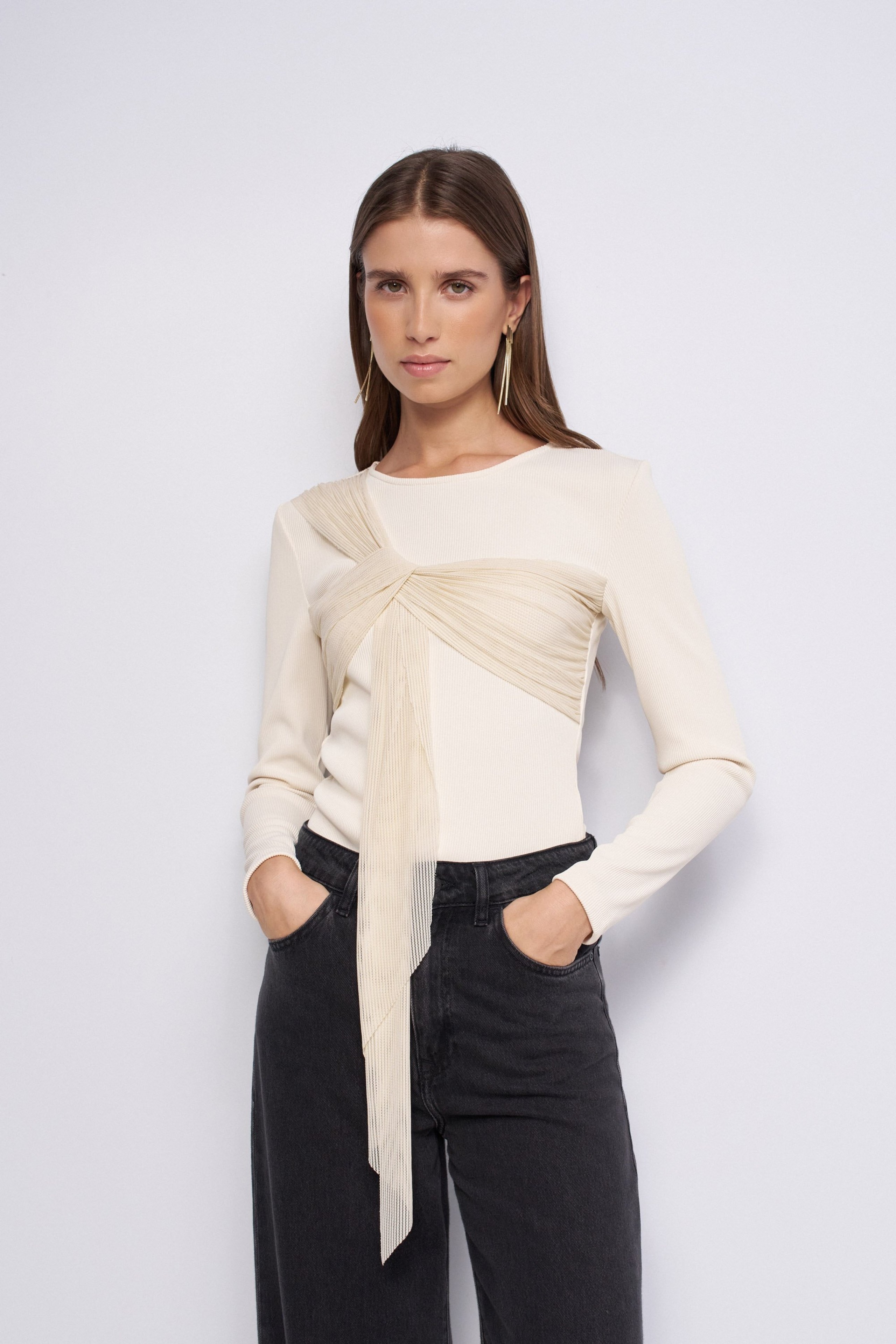 JUMPER WITH FRONT TIE