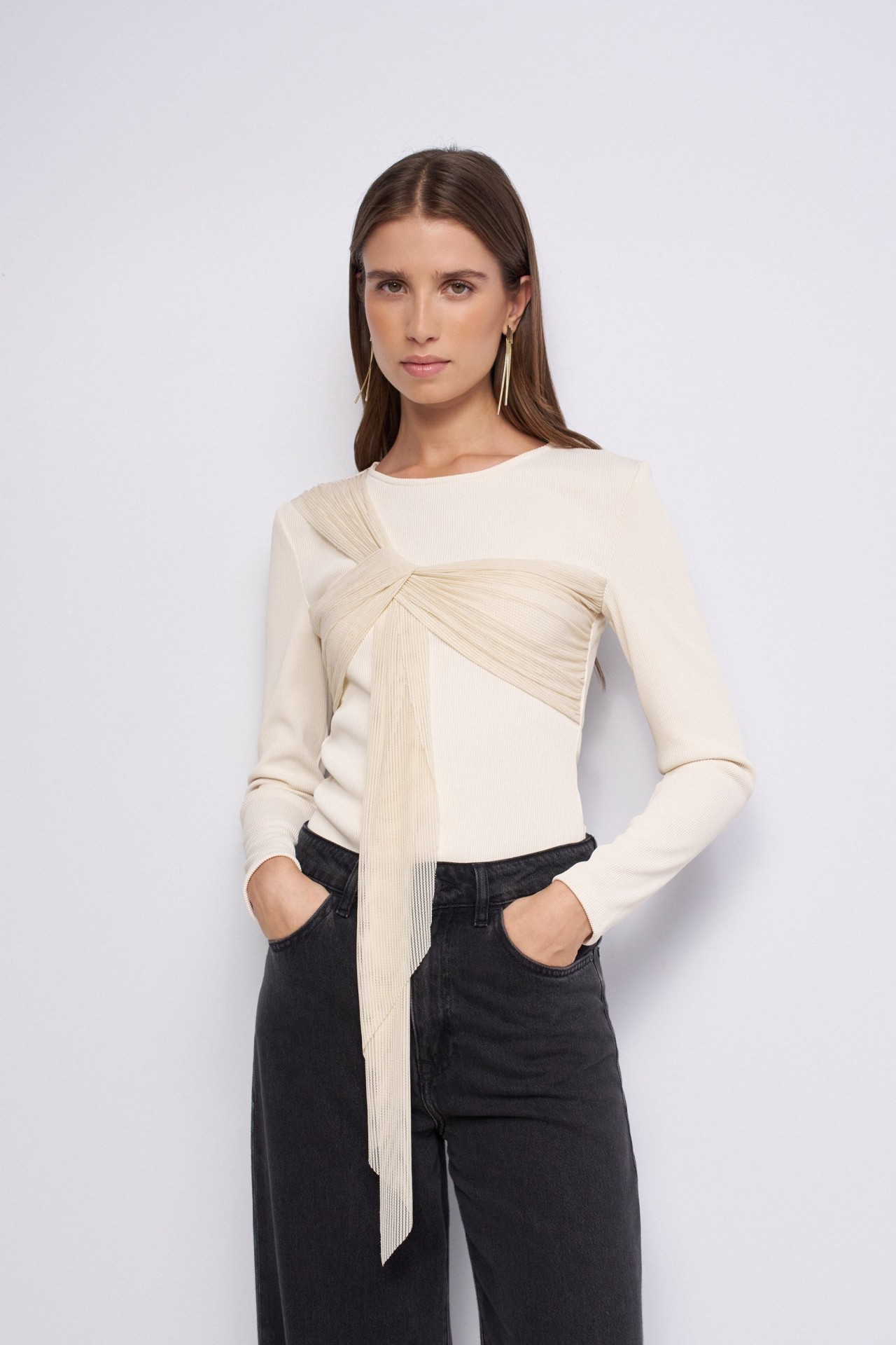JUMPER WITH FRONT TIE