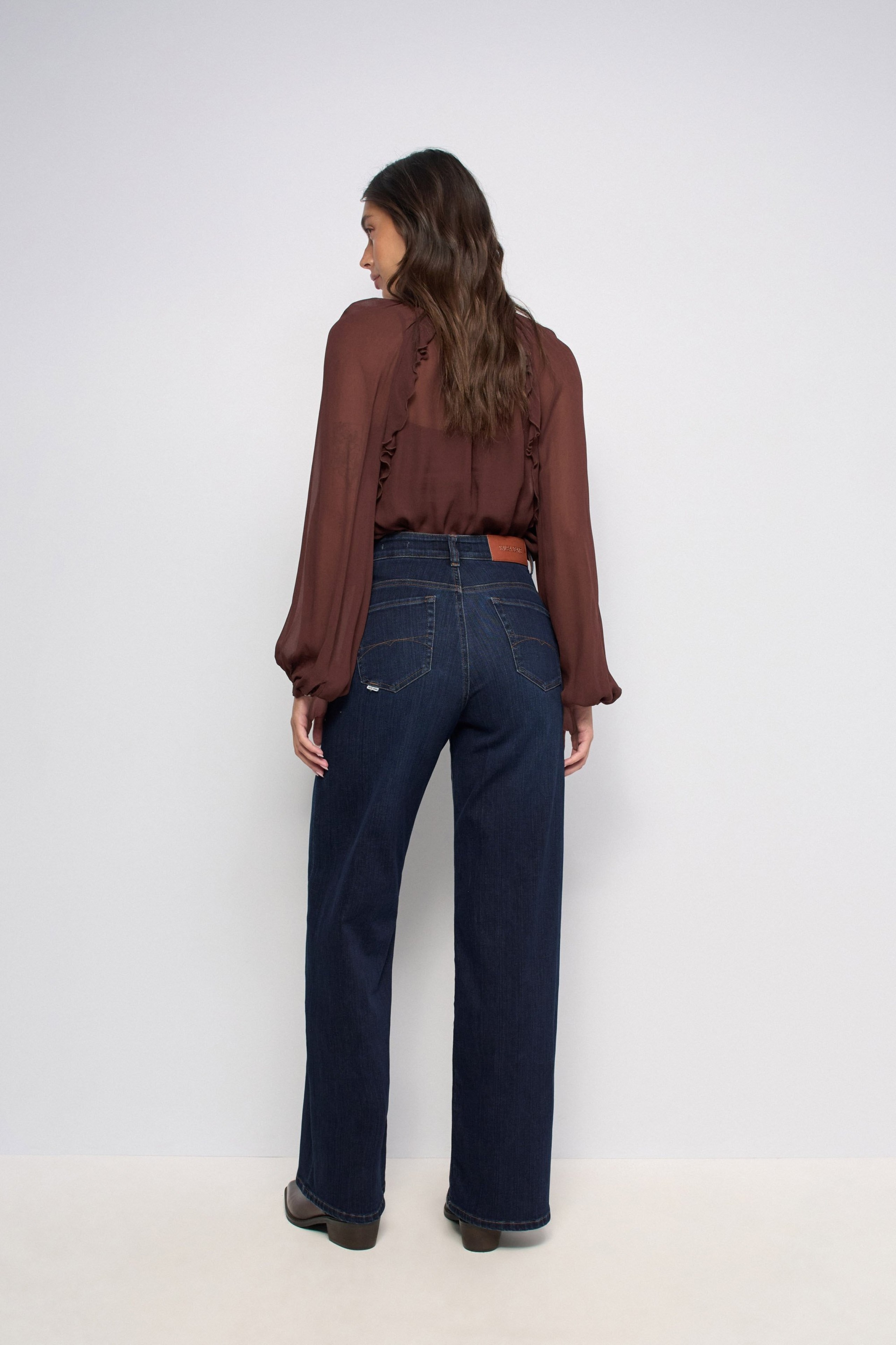 FAITH PUSH IN WIDE PERFECT SHAPE JEANS