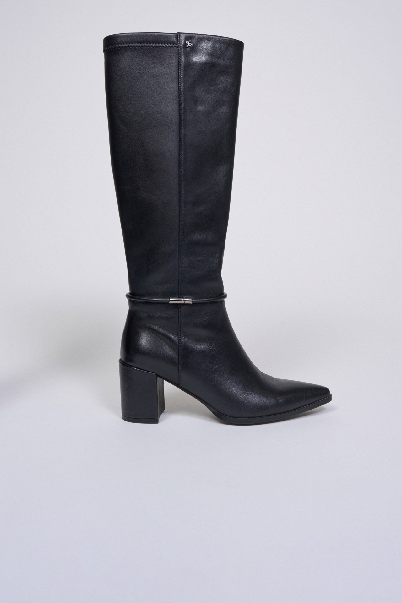 BOTTES HAUTES � TALON EN CUIR