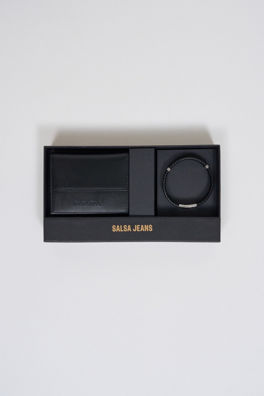 GESCHENKSET MIT GELDBÖRSE UND ARMBAND